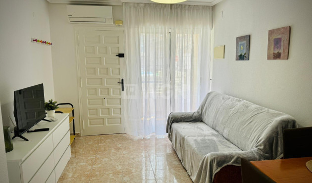 Apartment / flat - Resale - Torrevieja - Playa del Cura