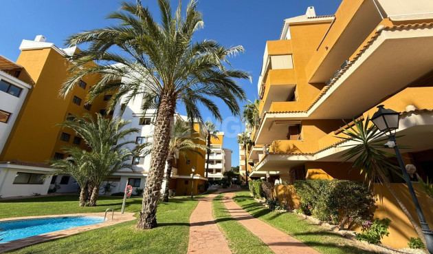Apartment / flat - Resale - Torrevieja - Punta Prima