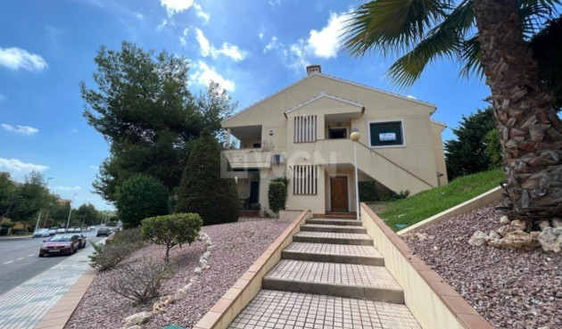 Bungalow - Odsprzedaż - Dehesa de Campoamor - Costa Blanca