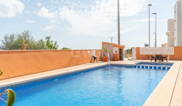 Bungalow - Odsprzedaż - Orihuela Costa - Los Dolses