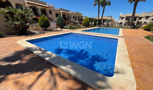 Bungalow - Odsprzedaż - Torrevieja - Aguas Nuevas 1