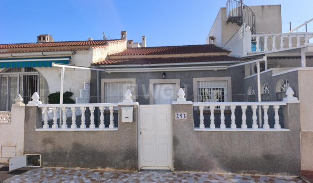 Bungalow - Odsprzedaż - Torrevieja - La Siesta - El Salado - Torreta