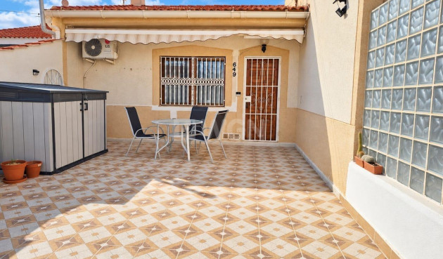 Bungalow - Odsprzedaż - Torrevieja - Torretas