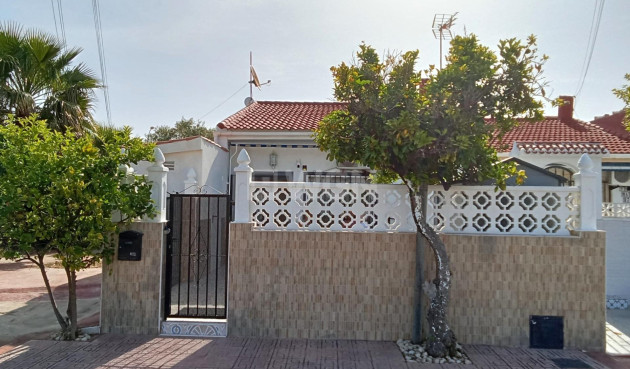 Bungalow - Odsprzedaż - Torrevieja - Torretas