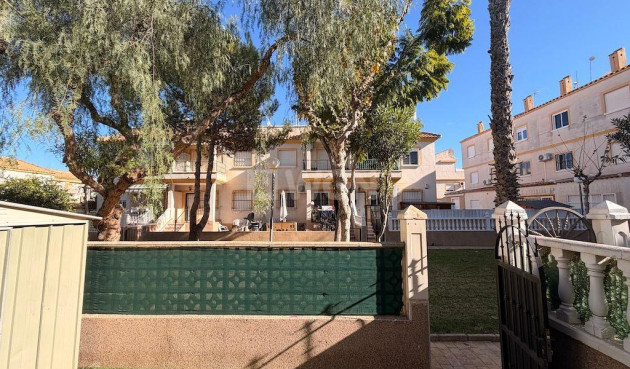Bungalow - Wiederverkauf - Orihuela Costa - Costa Blanca