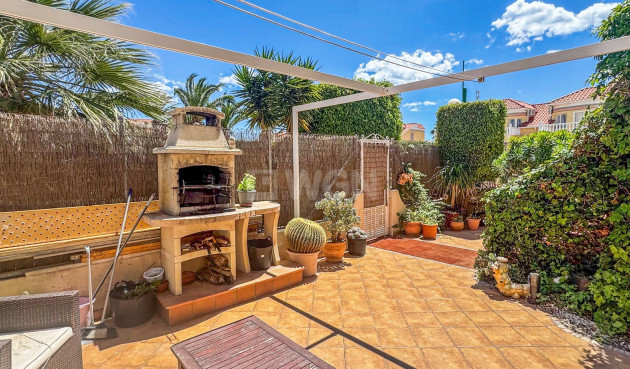 Bungalow - Wiederverkauf - Orihuela Costa - Costa Blanca