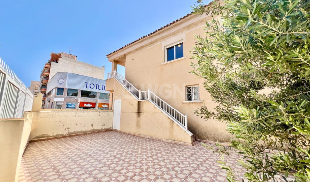 Bungalow - Wiederverkauf - Torrevieja - Centro