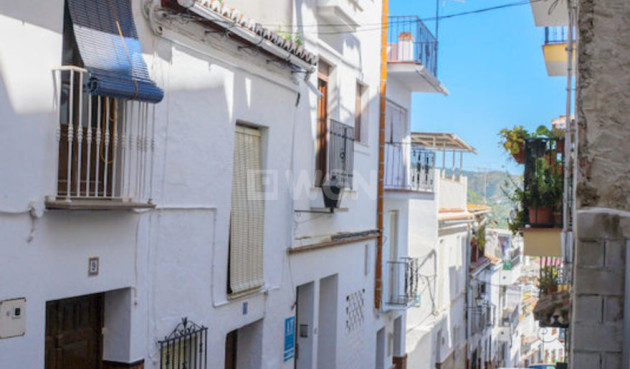 Comercial - Reventa - Alora - 44181