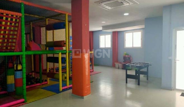 Comercial - Reventa - Murcia - Barrio Del Carmen