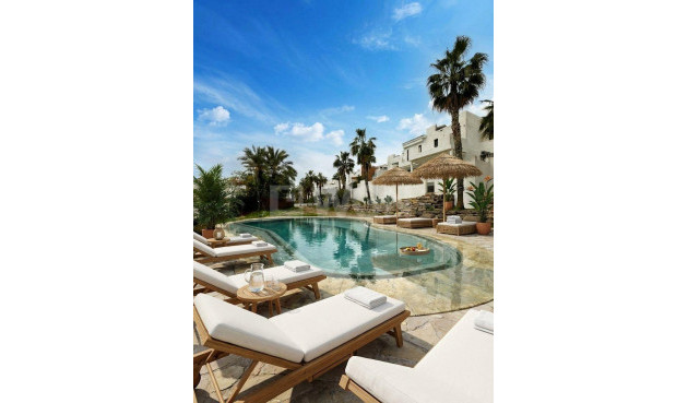 Daszek - Nowy budynek - Estepona - El Paraíso