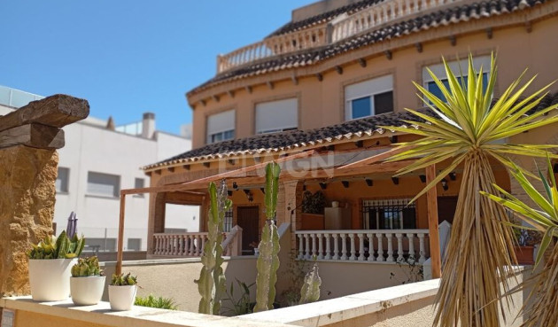 Kamienica - Odsprzedaż - Guardamar del Segura - Costa Blanca
