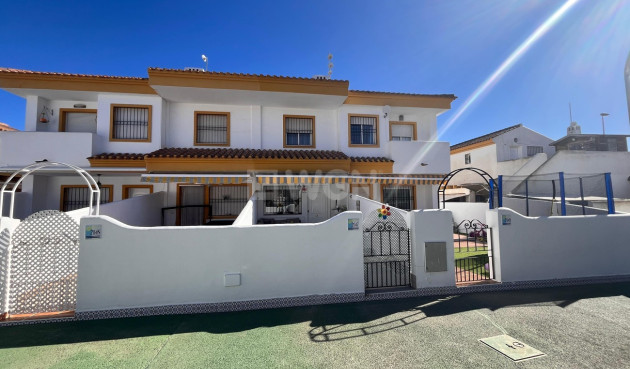 Kamienica - Odsprzedaż - Torre de la Horadada - Costa Blanca