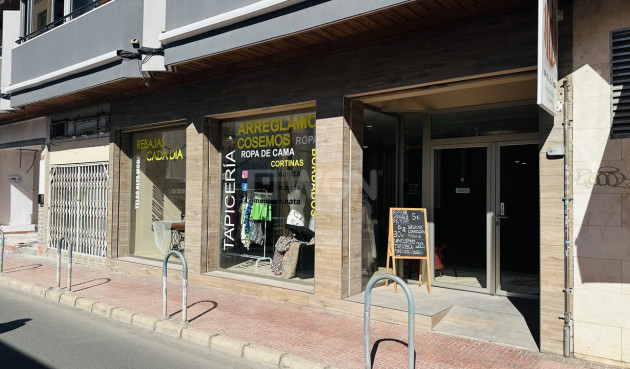 Kommerziell - Wiederverkauf - Torrevieja - 33808