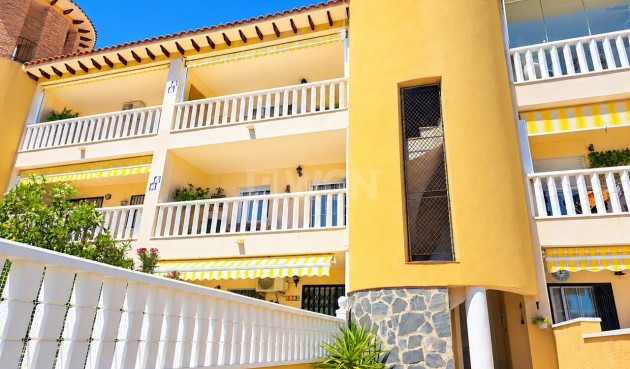 Mieszkanie w bloku - Odsprzedaż - Cabo Roig - Costa Blanca