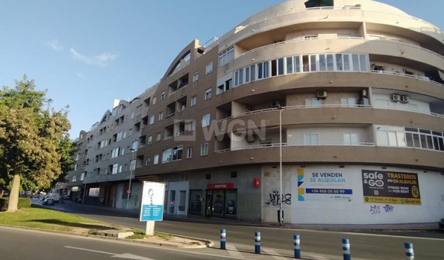 Mieszkanie w bloku - Odsprzedaż - Torrevieja - 52883