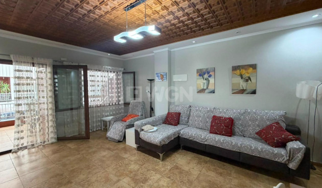 Mieszkanie w bloku - Odsprzedaż - Torrevieja - Acequion