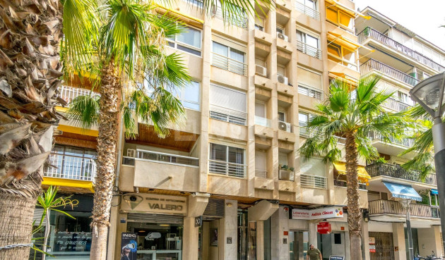 Mieszkanie w bloku - Odsprzedaż - Torrevieja - Centro