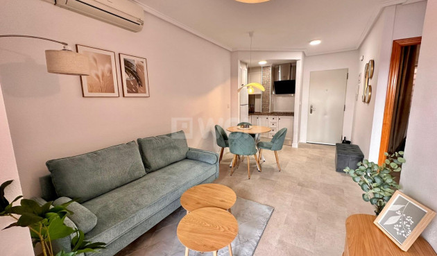 Mieszkanie w bloku - Odsprzedaż - Torrevieja - Centro