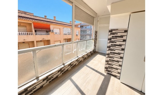 Mieszkanie w bloku - Odsprzedaż - Torrevieja - Costa Blanca