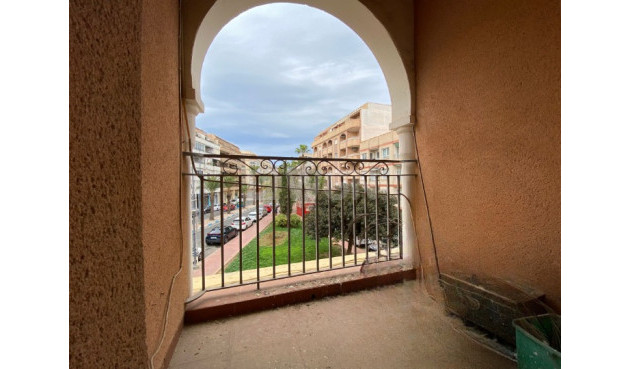 Mieszkanie w bloku - Odsprzedaż - Torrevieja - Costa Blanca