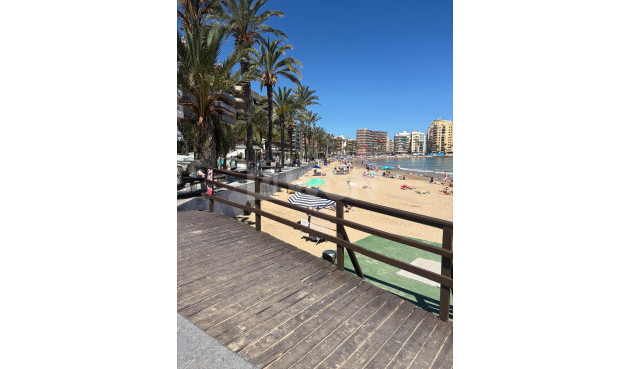 Mieszkanie w bloku - Odsprzedaż - Torrevieja - Costa Blanca