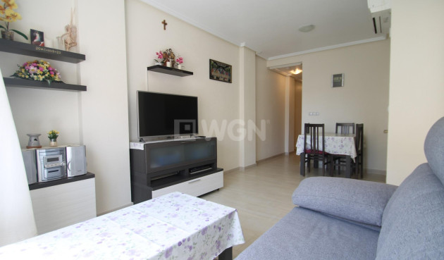 Mieszkanie w bloku - Odsprzedaż - Torrevieja - El Molino