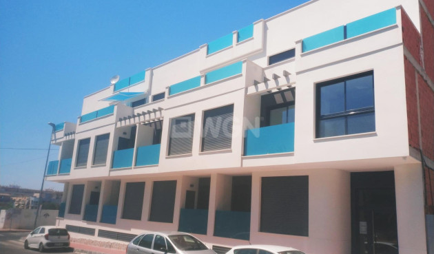 Mieszkanie w bloku - Odsprzedaż - Torrevieja - Estacion De Autobuses