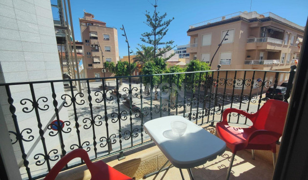 Mieszkanie w bloku - Odsprzedaż - Torrevieja - La Mata