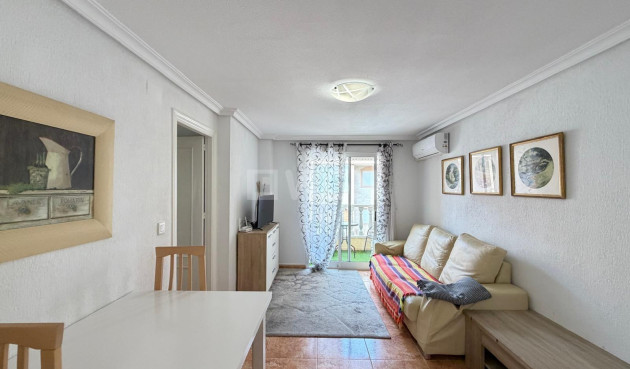 Mieszkanie w bloku - Odsprzedaż - Torrevieja - PARQUE DE LAS NACIONES