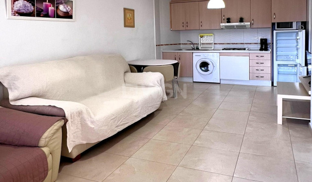 Mieszkanie w bloku - Odsprzedaż - Torrevieja - Playa de los Locos