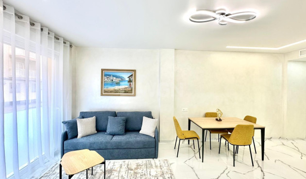 Mieszkanie w bloku - Odsprzedaż - Torrevieja - Playa del Cura