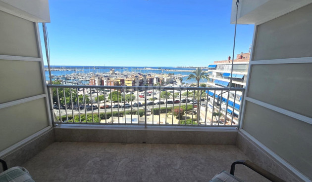 Mieszkanie w bloku - Odsprzedaż - Torrevieja - Puerto Deportivo Marina Salinas