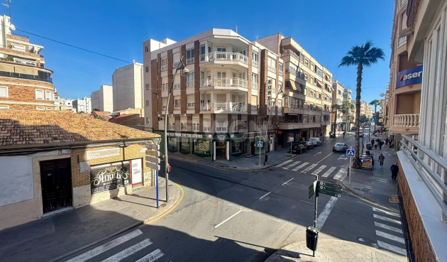 Mieszkanie w bloku - Odsprzedaż - Torrevieja - Torrevieja