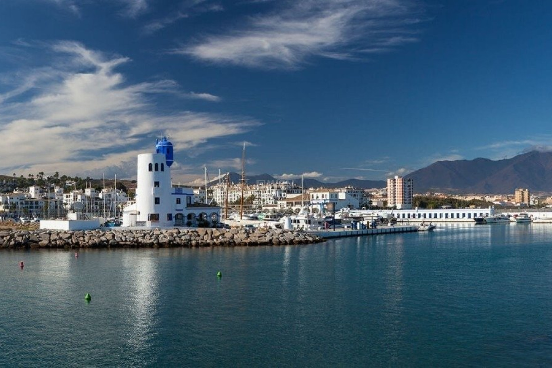 Neue Gebäude - Stadthaus - Manilva - Punta Chullera