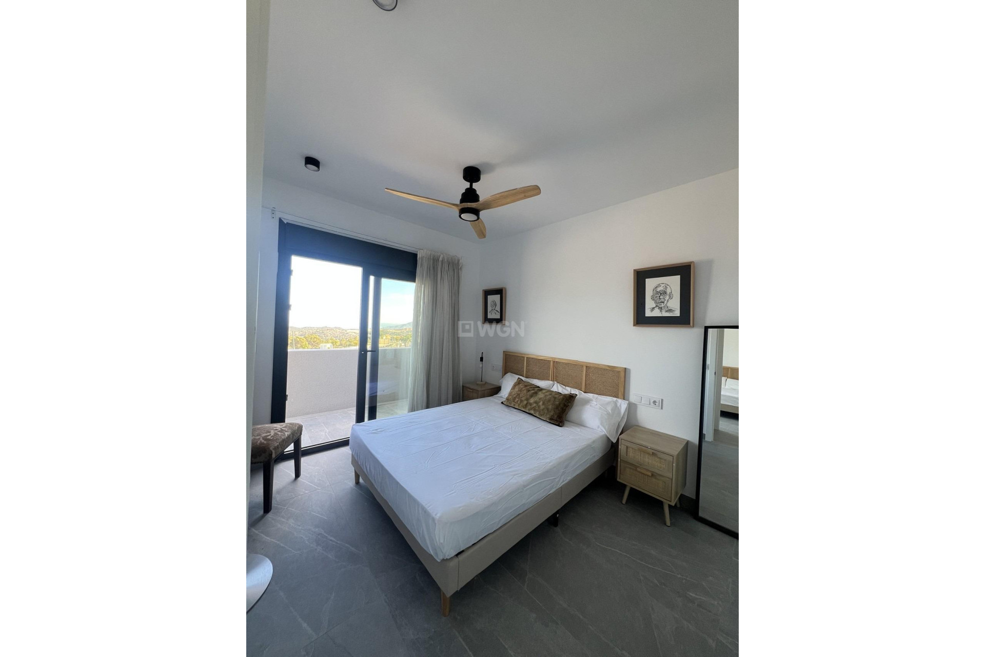 Neue Gebäude - Stadthaus - Polop - PAU1