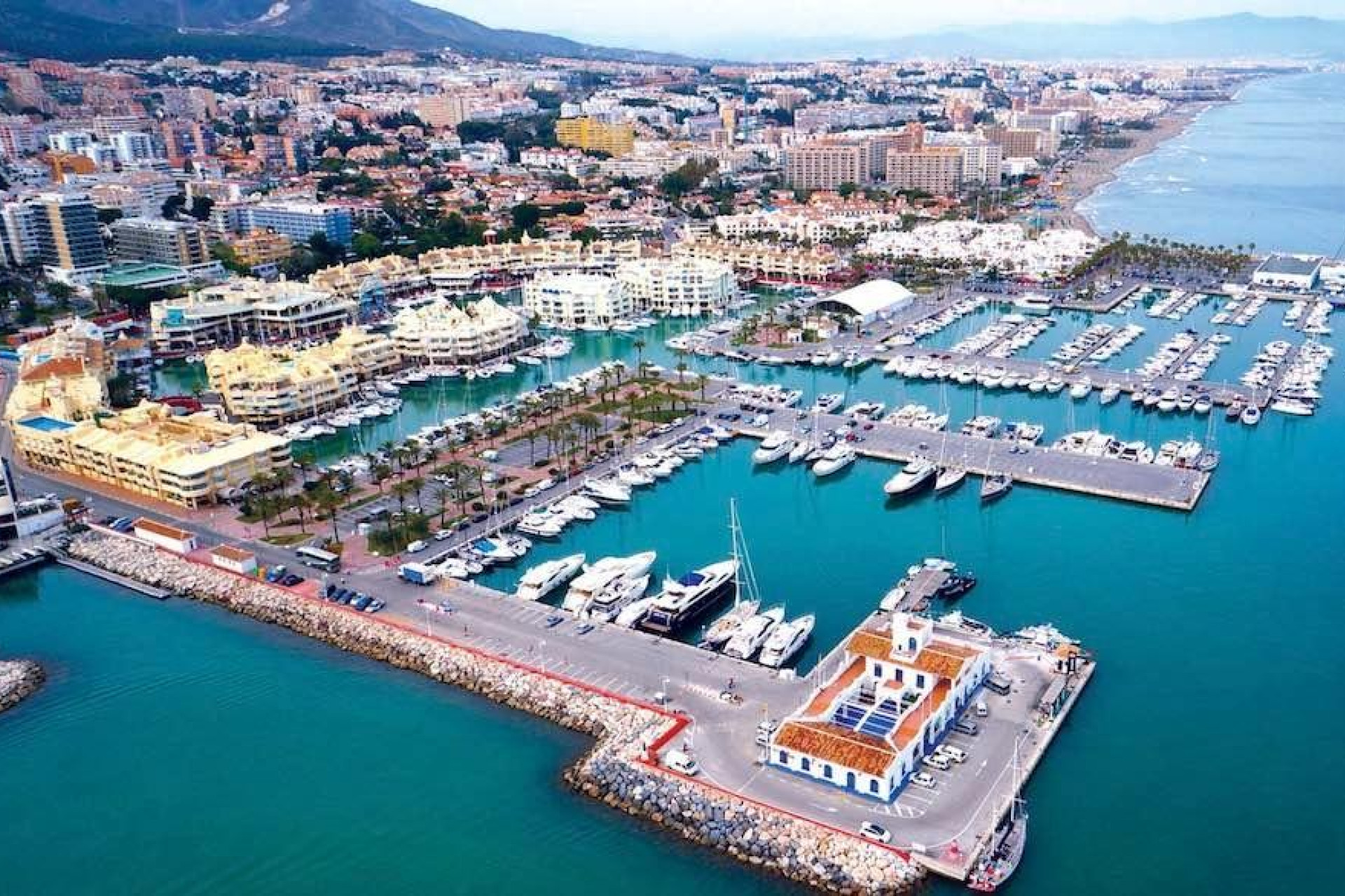 Neue Gebäude - Wohnung - Benalmadena - Puerto Marina