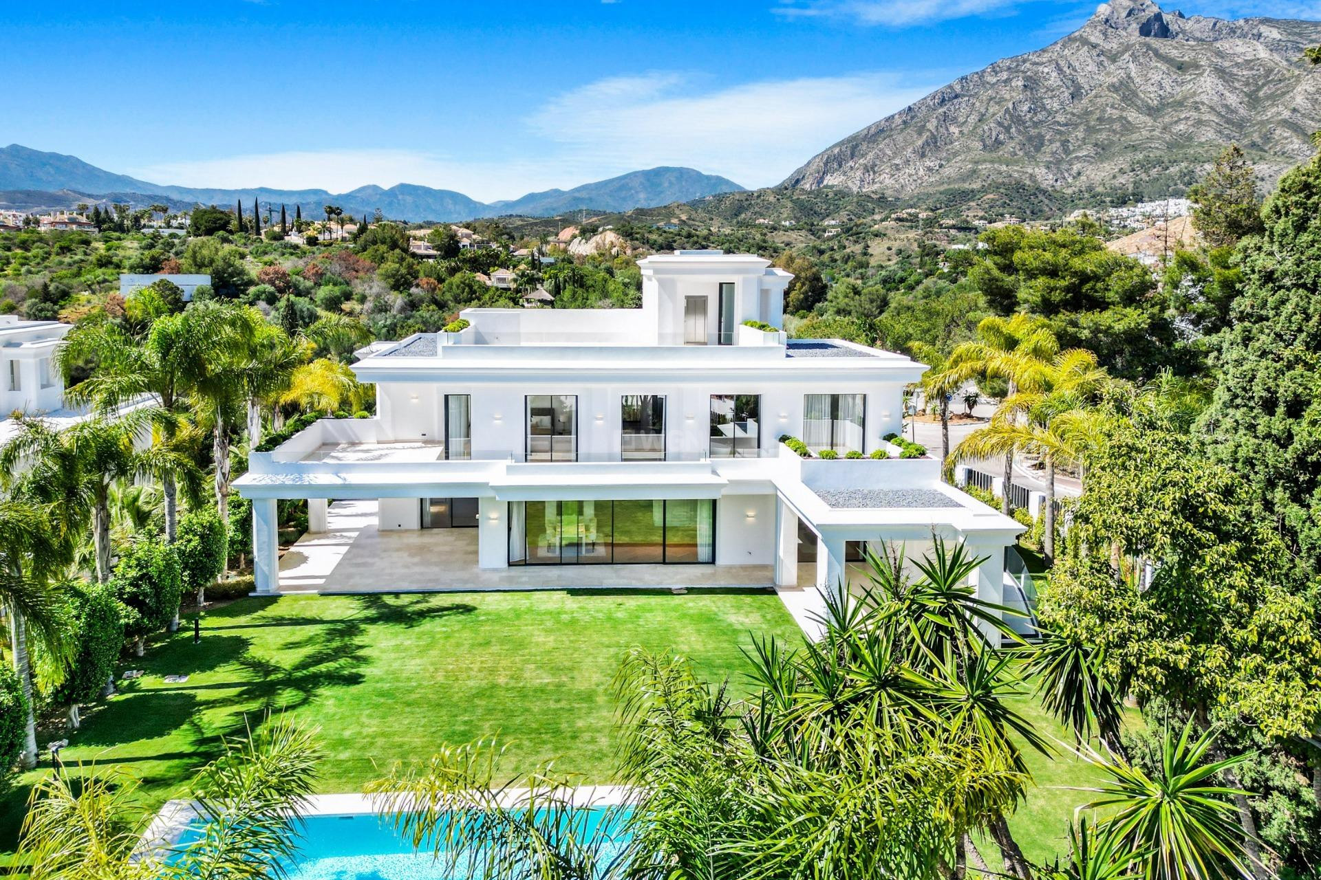 New Build - Villa - Marbella - Lomas De Marbella Club