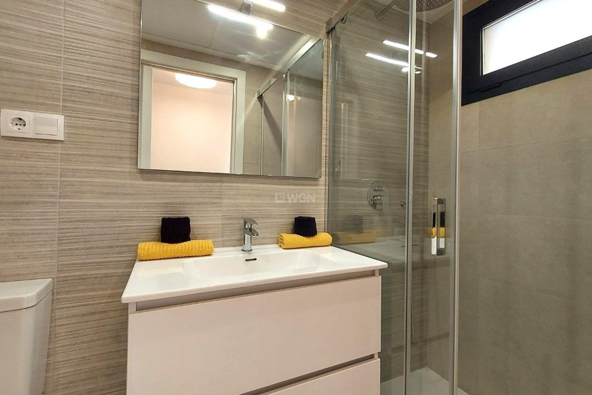 Nowy budynek - Daszek - San Miguel de Salinas - Pueblo