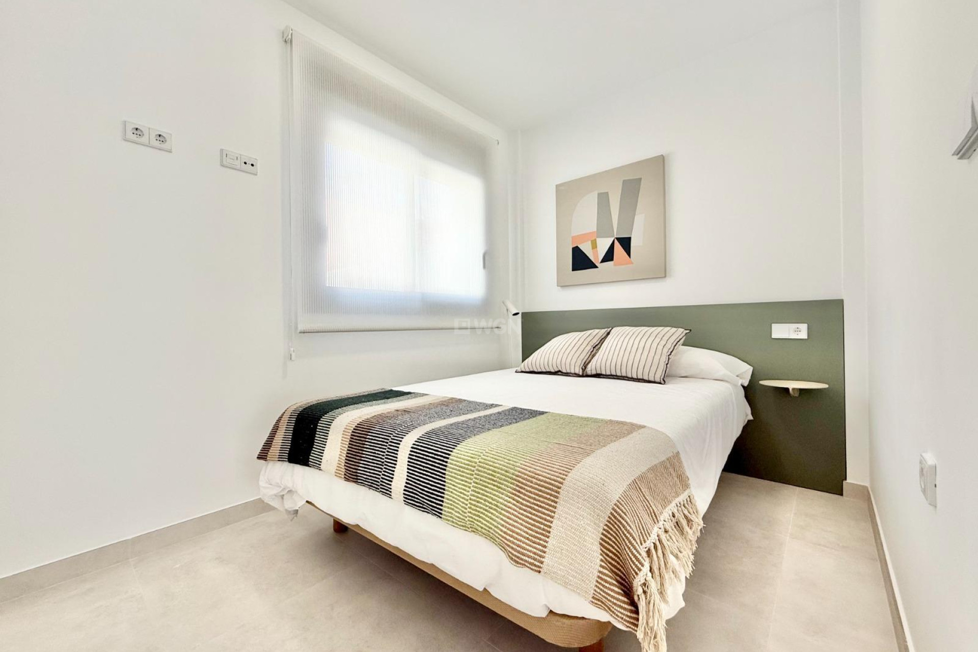 Nowy budynek - Kamienica - Cox - San Fernando