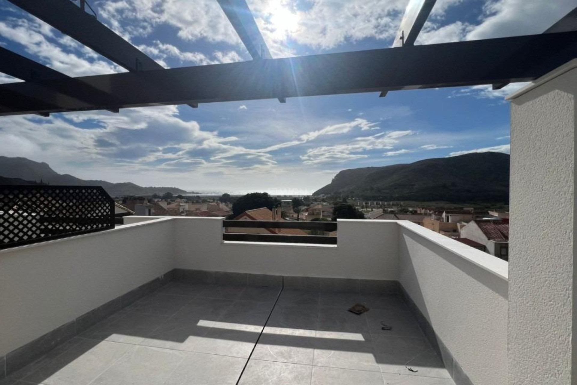 Nowy budynek - Kamienica - La Union - centro