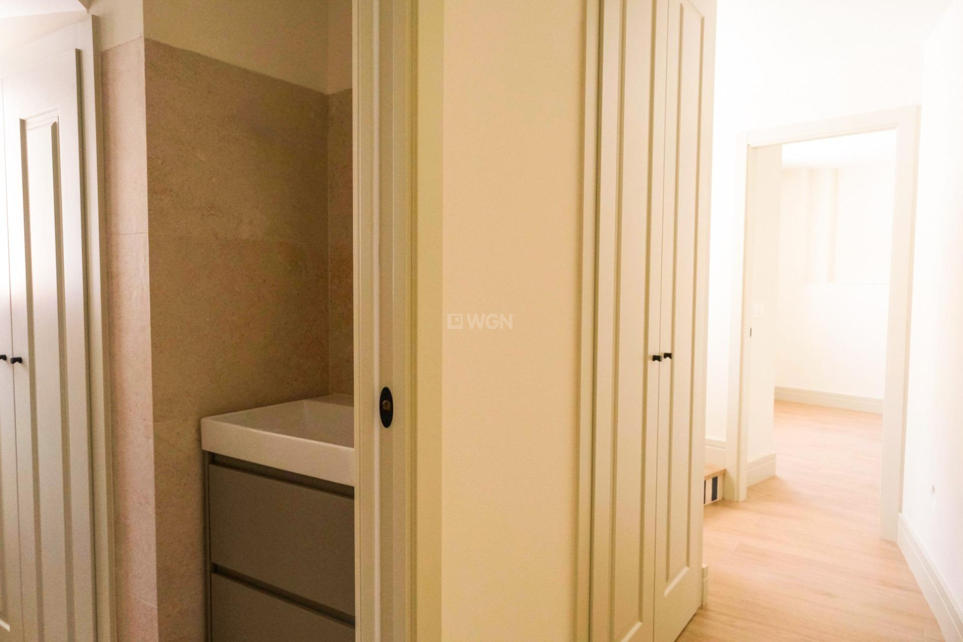 Nowy budynek - Kamienica - Málaga - Playa de la Malagueta