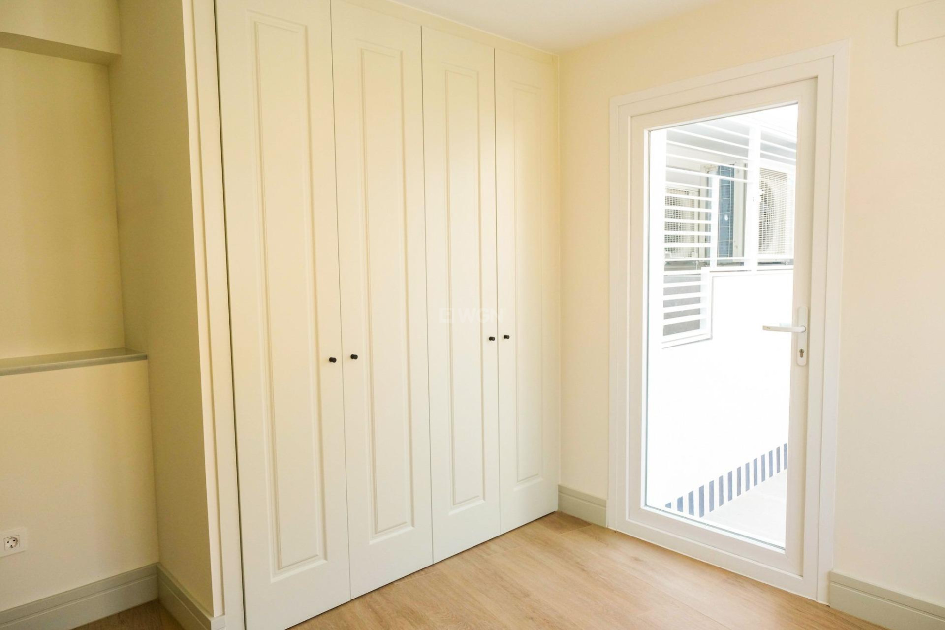 Nowy budynek - Kamienica - Málaga - Playa de la Malagueta