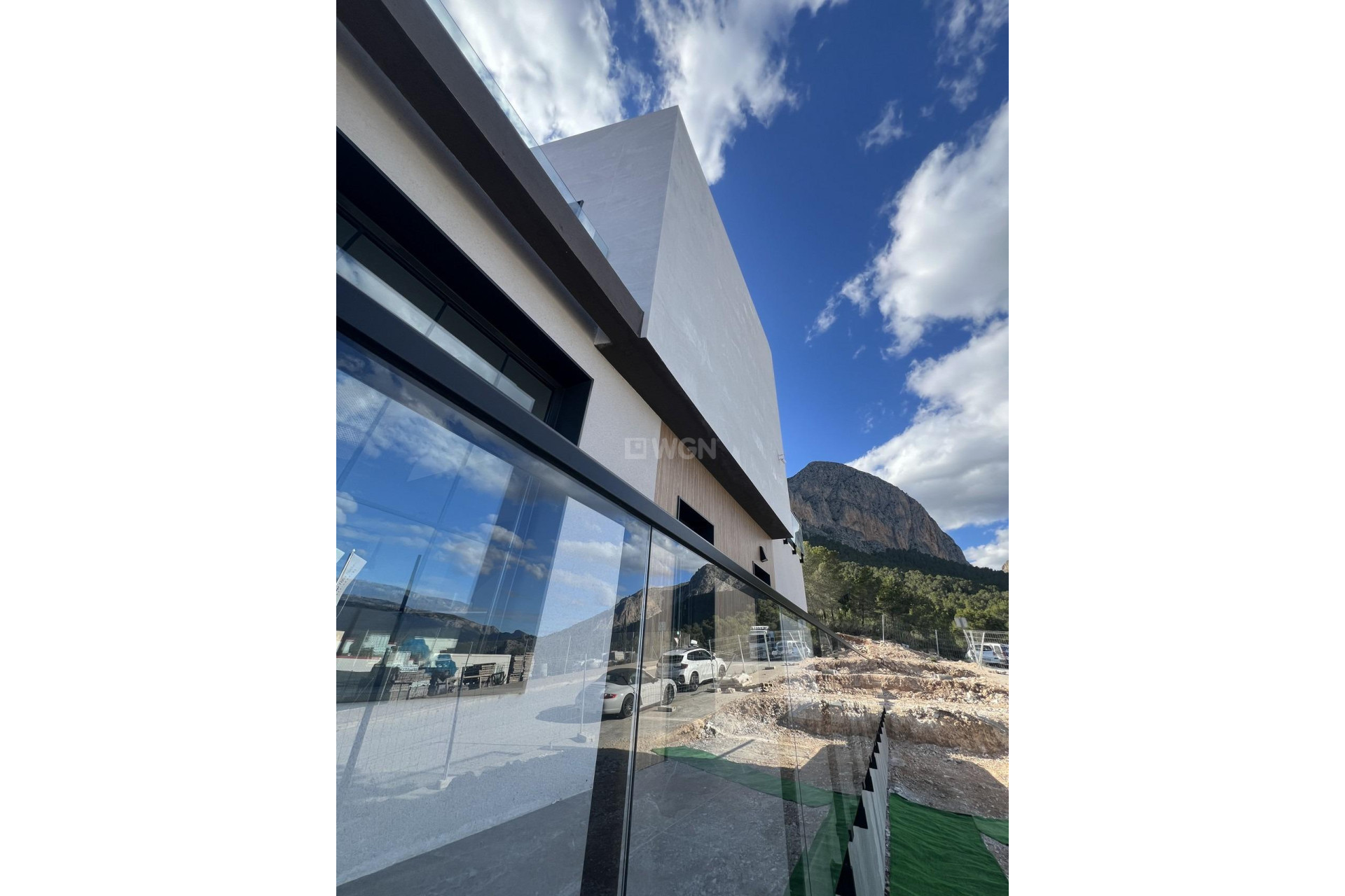 Nowy budynek - Kamienica - Polop - PAU1