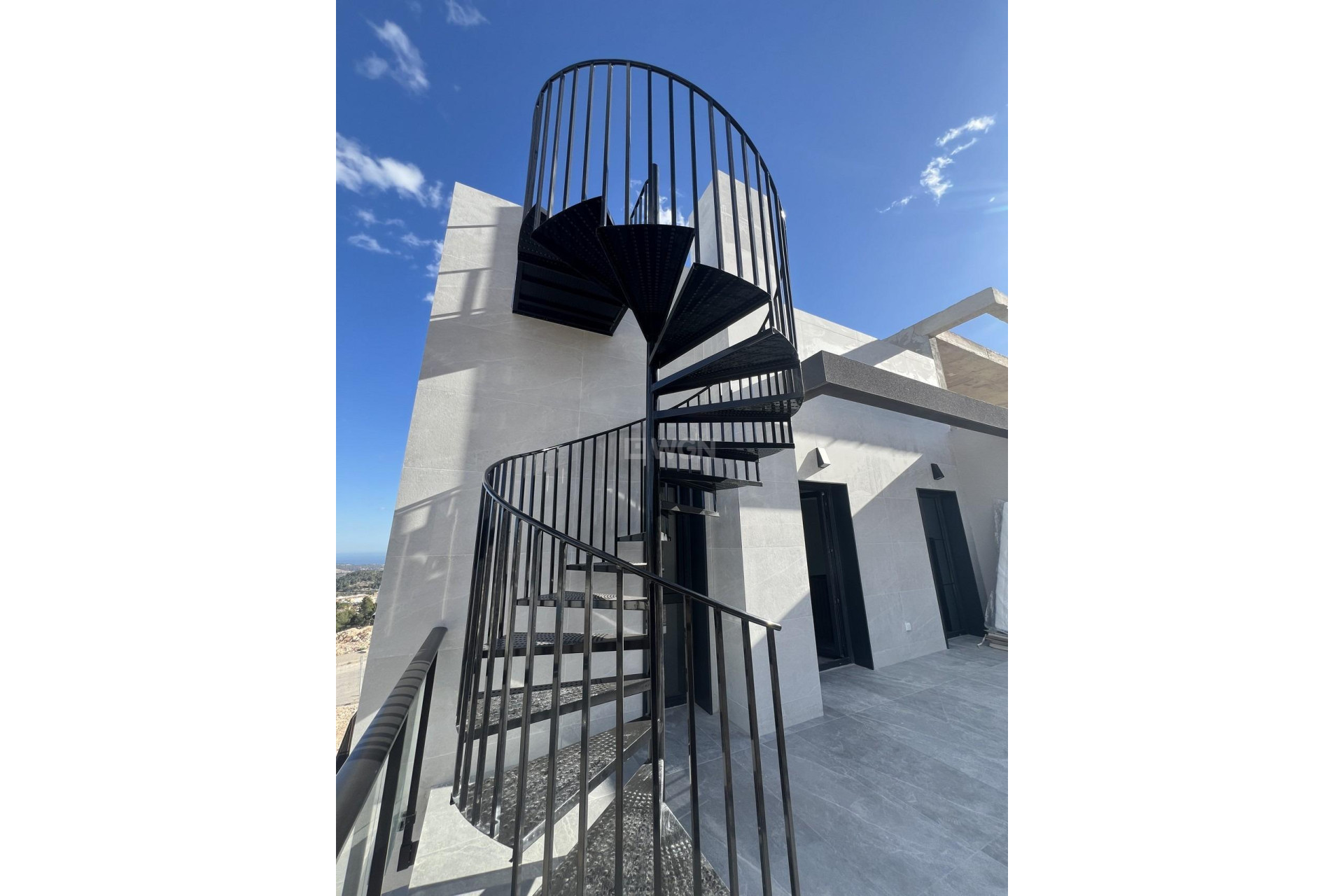 Nowy budynek - Kamienica - Polop - PAU1