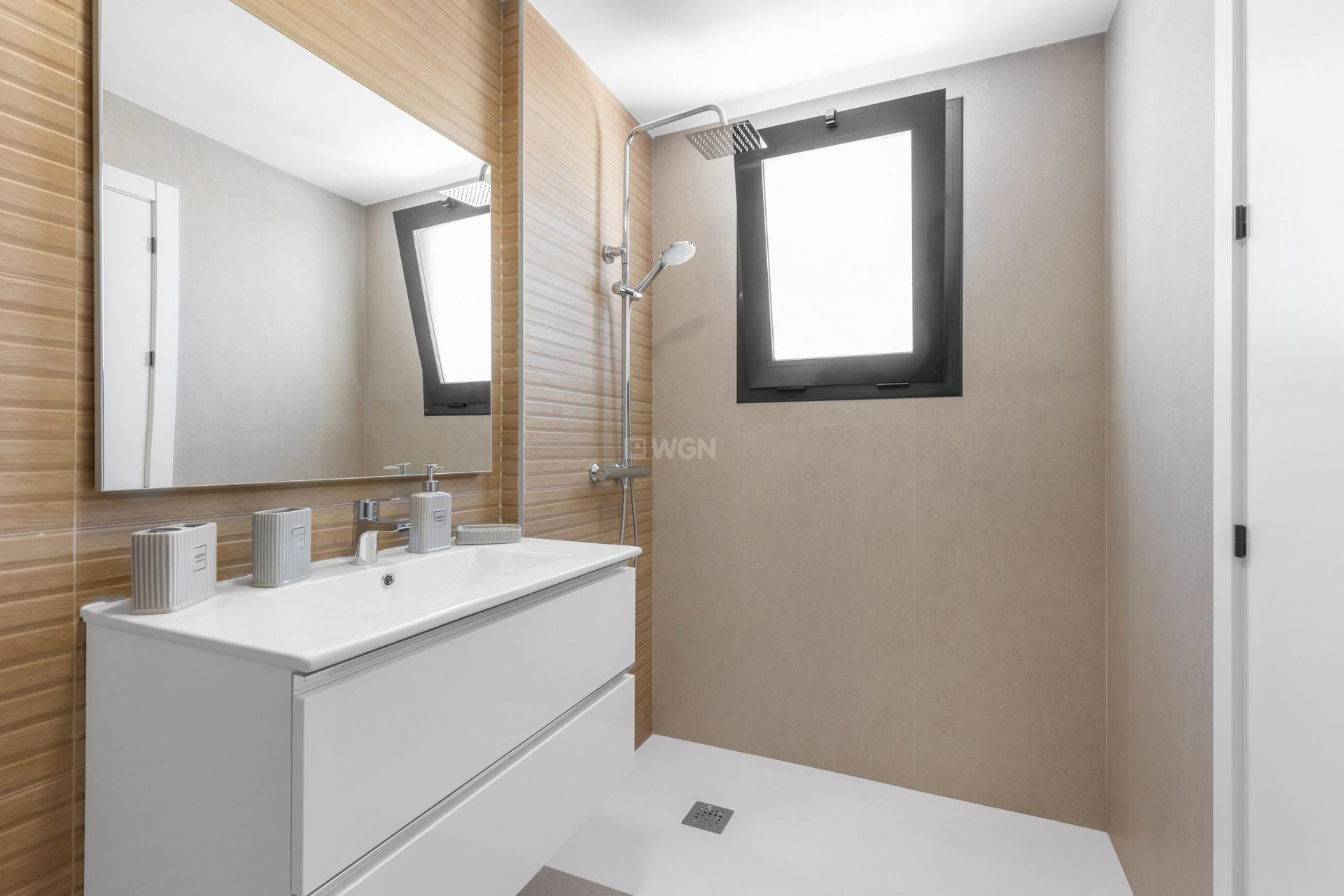 Nowy budynek - Kamienica - Rafal - pueblo