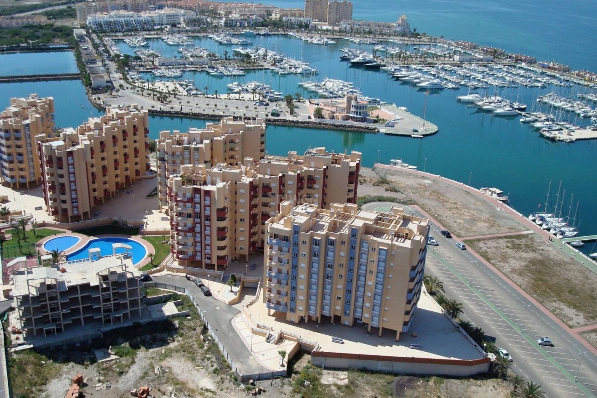 Nowy budynek - Mieszkanie w bloku - La Manga del Mar Menor - La Manga