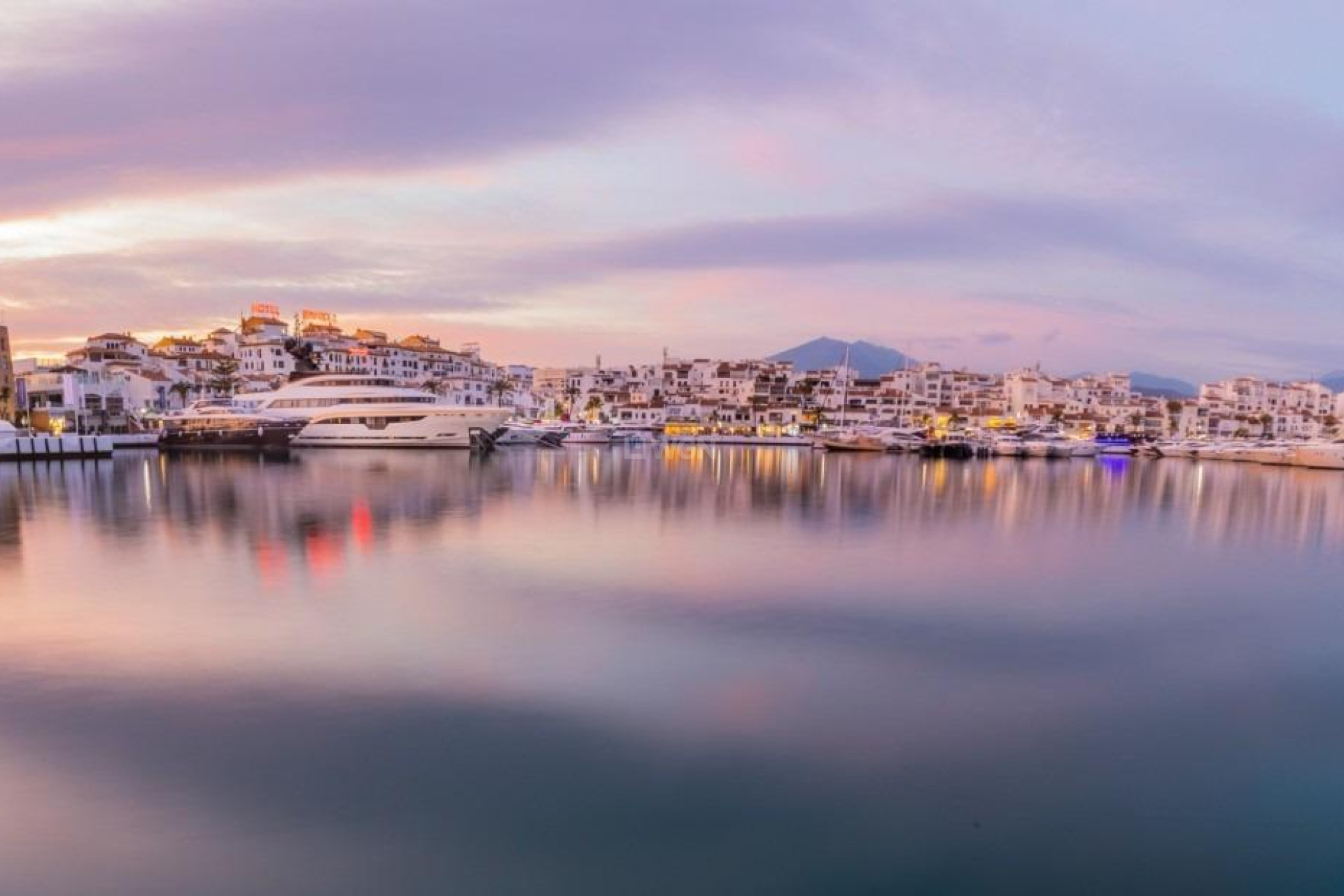 Nowy budynek - Mieszkanie w bloku - Marbella - Nueva Andalucia