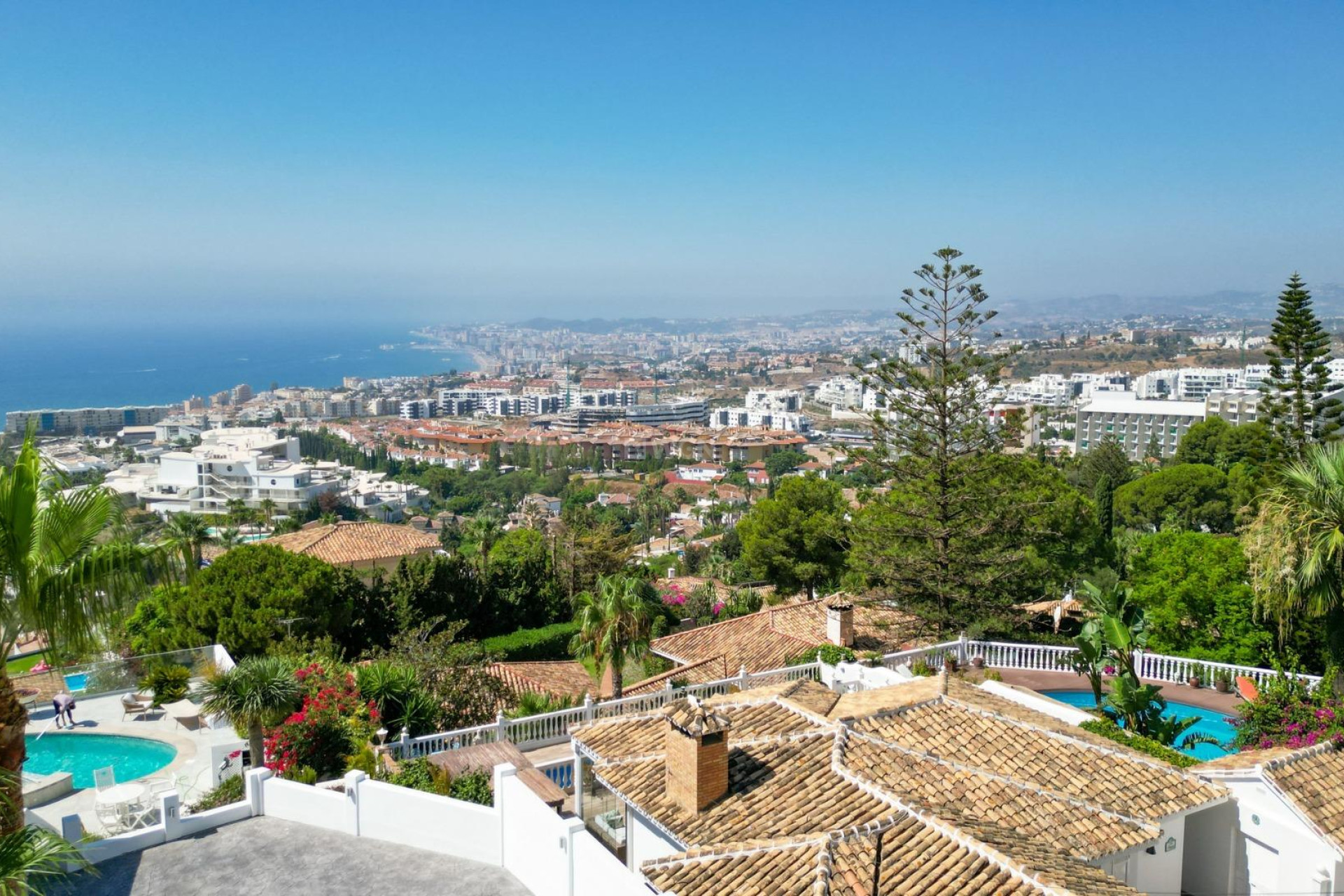 Nowy budynek - Villa - Benalmadena - Higuerón