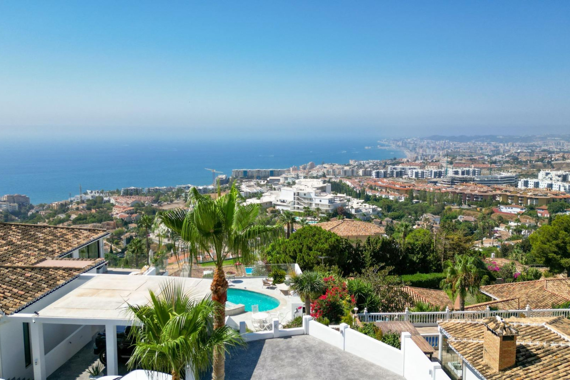 Nowy budynek - Villa - Benalmadena - Higuerón