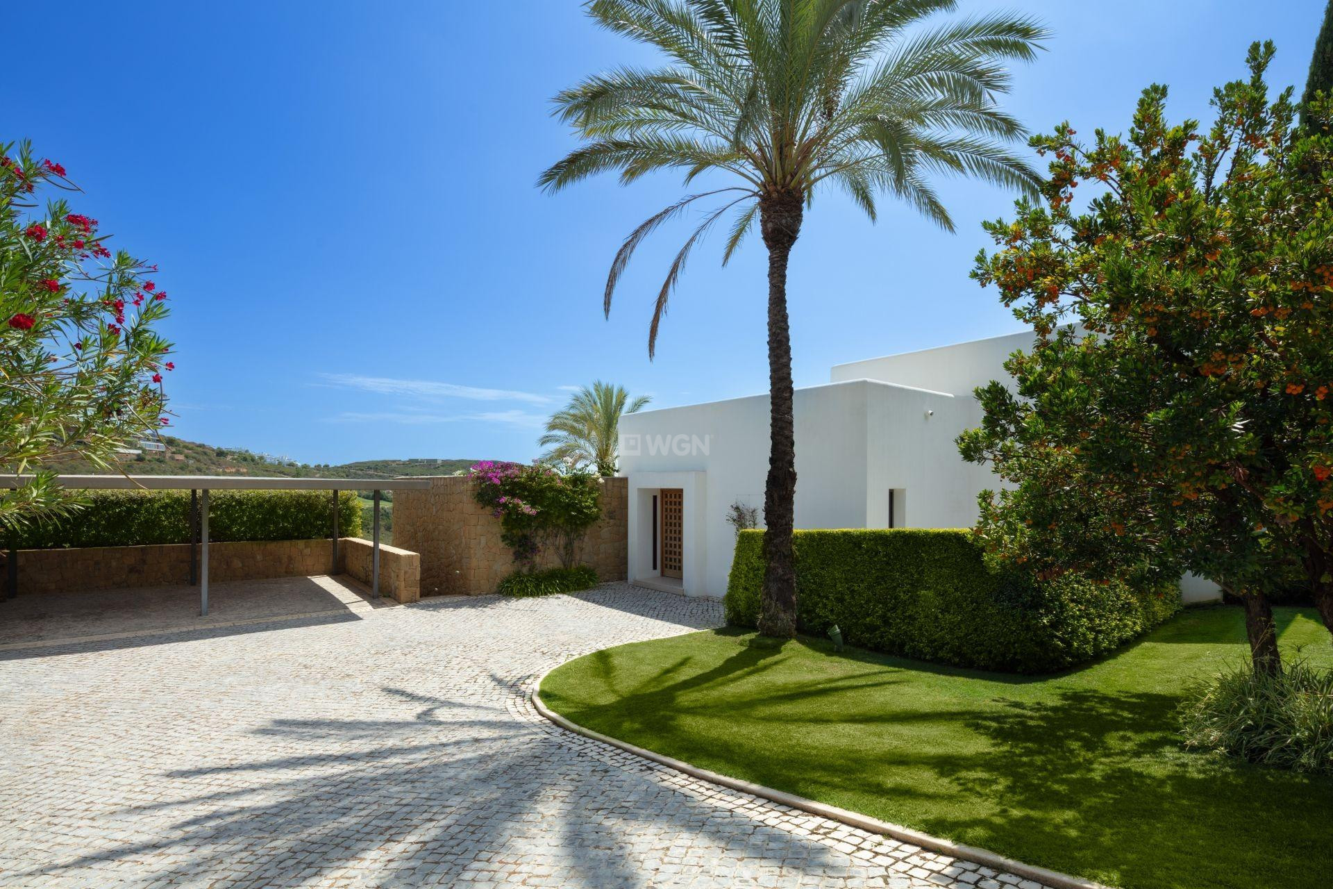 Nowy budynek - Villa - Casares - Pedregales